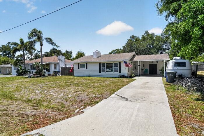 2617 Nassau St - Photo 2 of 35