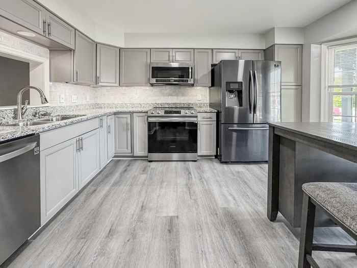 412 Kenley Rd - Photo 5 of 31