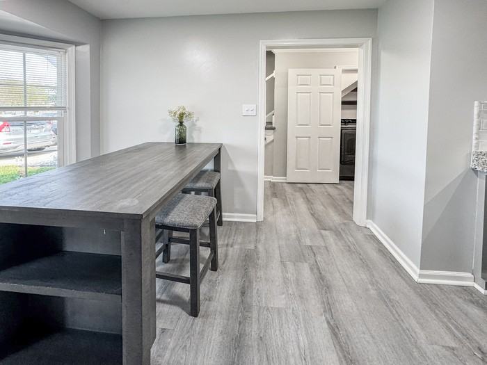 412 Kenley Rd - Photo 6 of 31