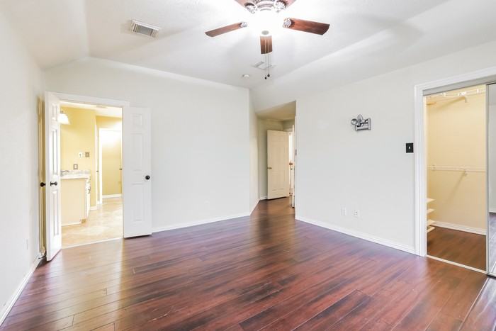 326 Dunford Ct - Photo 7 of 15