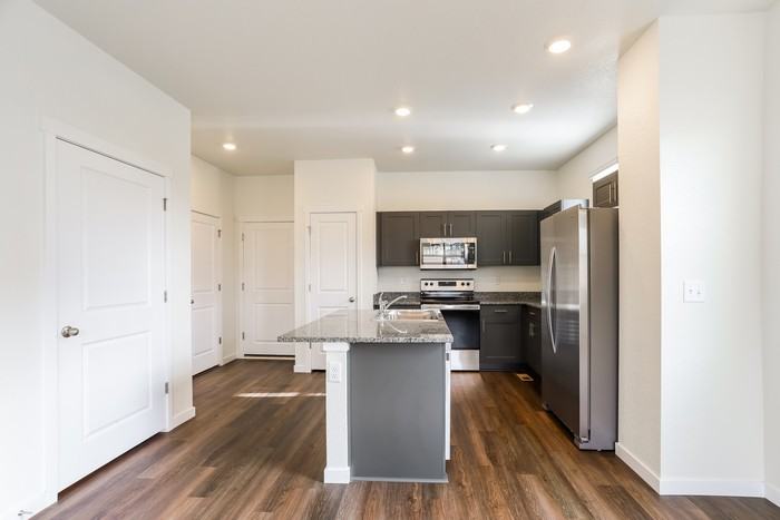 13501 Oneida Ln - Photo 6 of 17