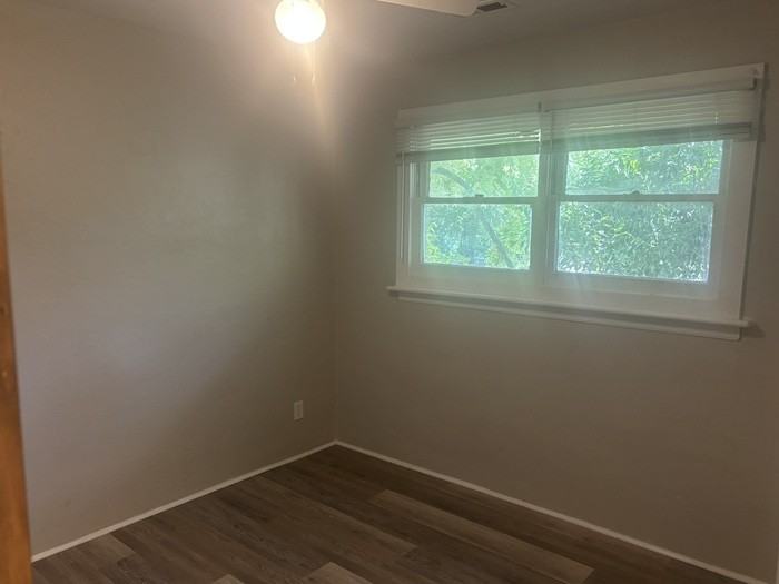 2407 Julia Ave #4 - Photo 5 of 8