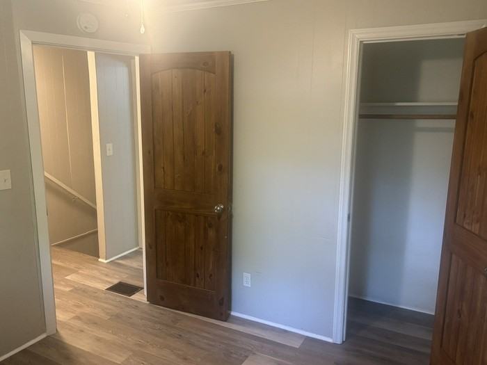2407 Julia Ave #4 - Photo 6 of 8