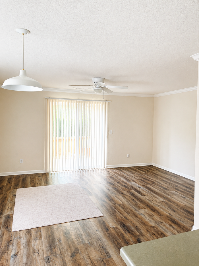 840 Woodside Creek Dr - Photo 3 of 8