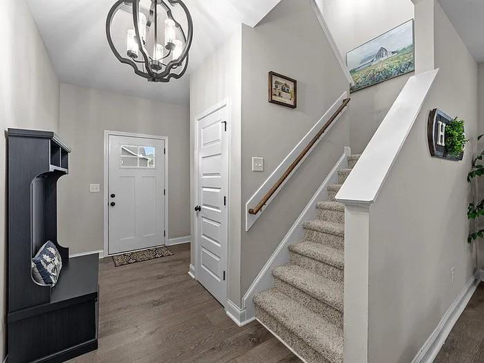 342 Durwin Ln - Photo 3 of 33