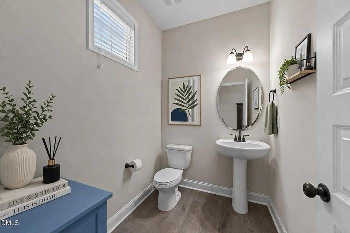 342 Durwin Ln - Photo 4 of 33