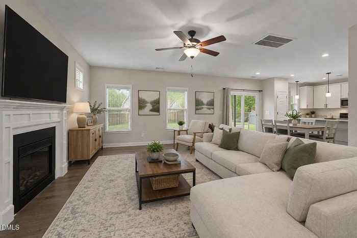 342 Durwin Ln - Photo 7 of 33