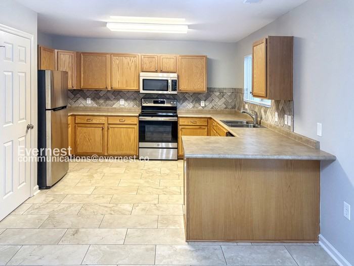 193 Sagebrook Dr - Photo 3 of 28