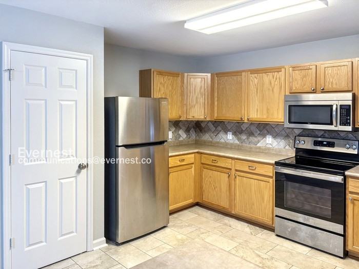 193 Sagebrook Dr - Photo 4 of 28