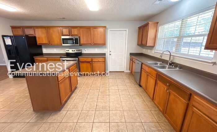 113 Coldsprings Dr - Photo 6 of 23