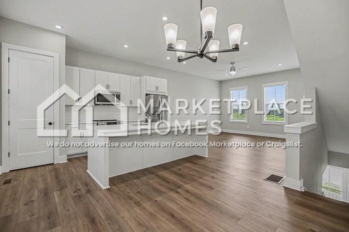 1374 Cozy Cir Se - Photo 6 of 28