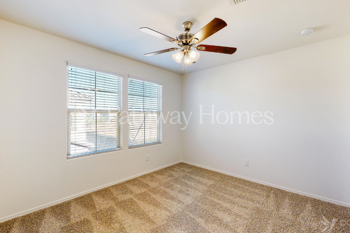 16604 W Sierra St - Photo 5 of 20
