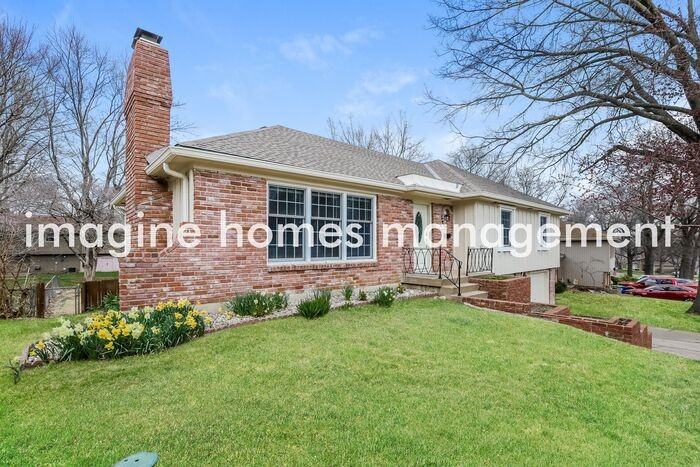 9612 W 93rd St - Photo 5 of 19