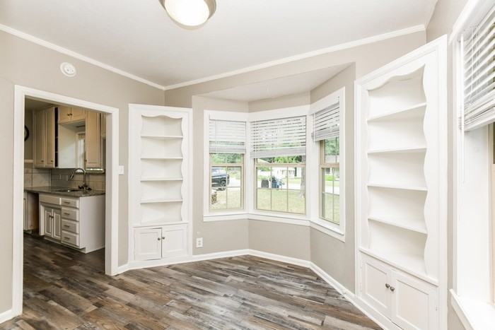 4700 Normandy Rd - Photo 5 of 15