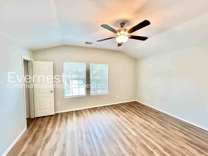 306 Ezekial Ave - Photo 6 of 23