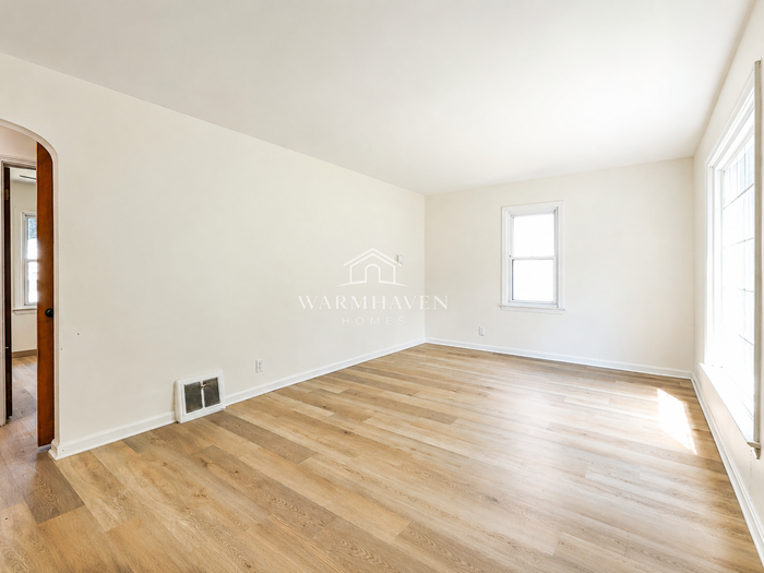 1575 Idlewood Ave - Photo 3 of 16