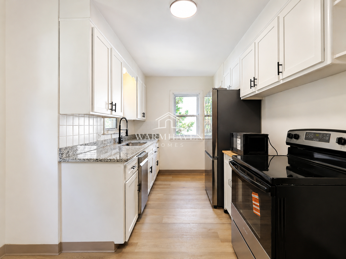 1575 Idlewood Ave - Photo 6 of 16
