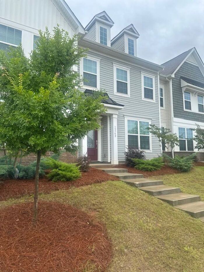 15740 Country House St - Photo 2 of 19
