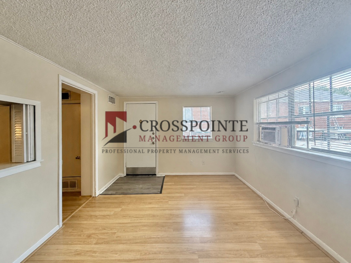201 W Phillips St #30 - Photo 2 of 10