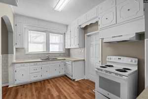featured image of 2441 Gervais St #NA