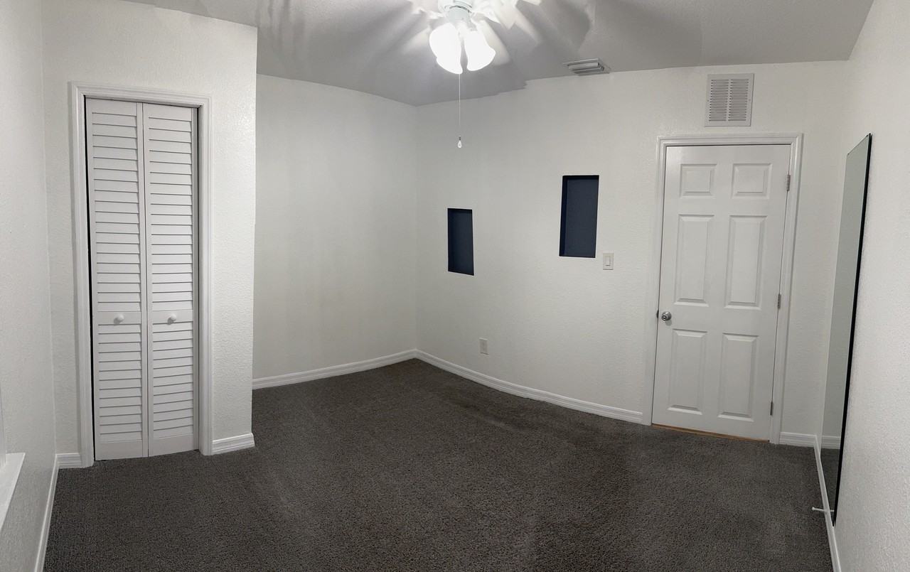 2927 62nd Ave N #NA - Photo 7 of 13
