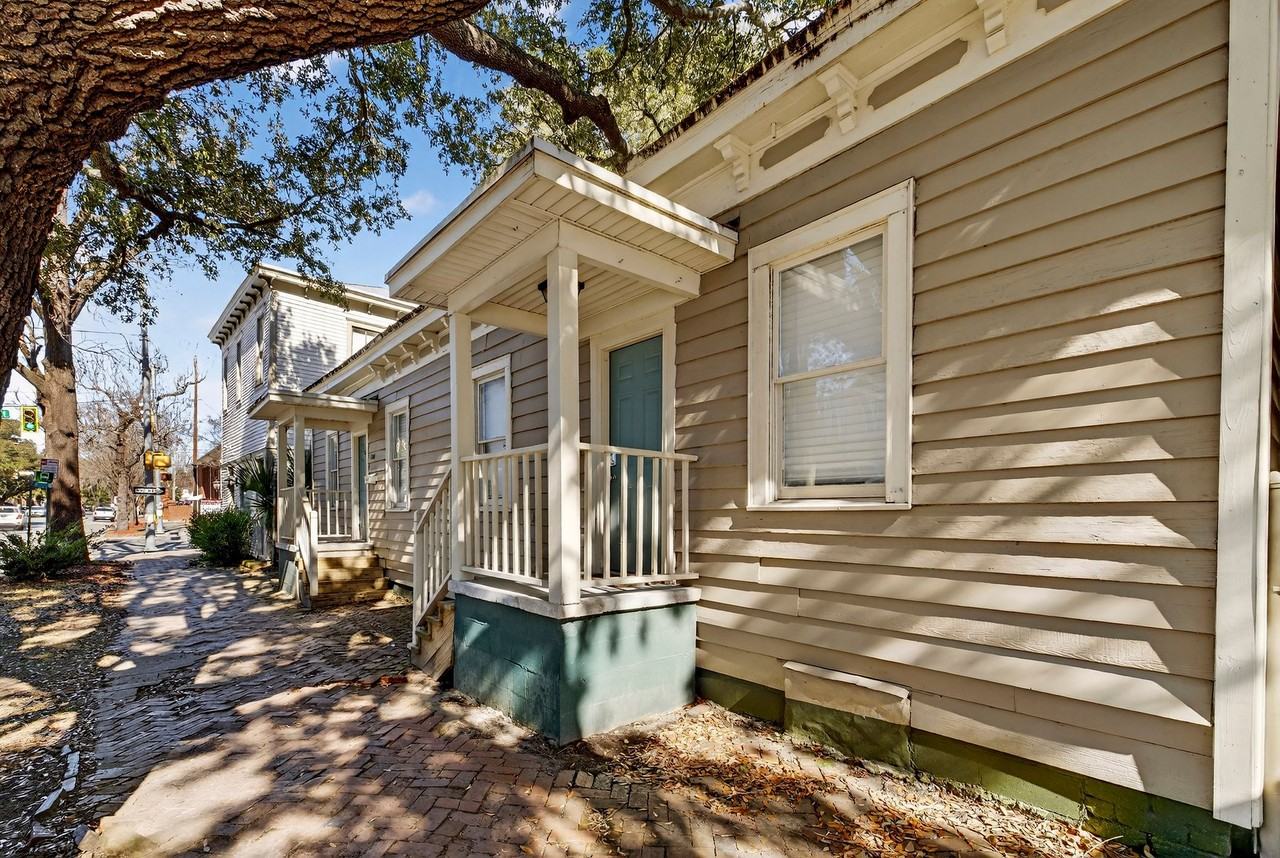 1406 Barnard St #NA - Photo 3 of 22
