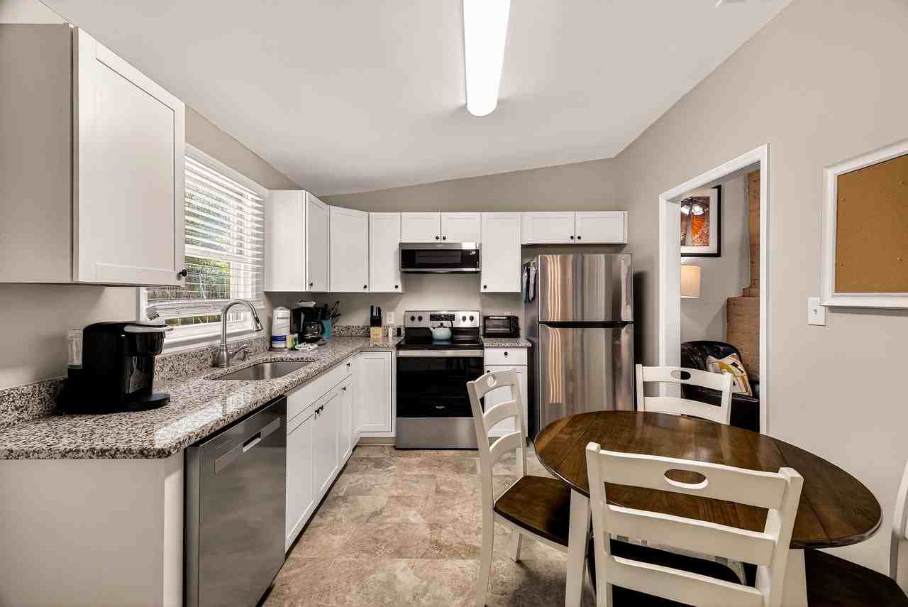 1404 Barnard St #NA - Photo 3 of 22