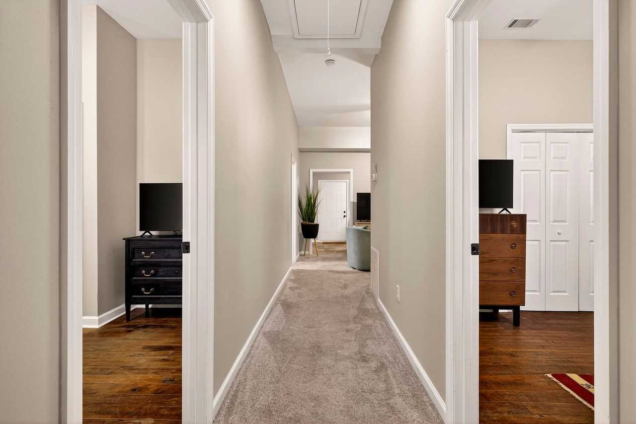 1404 Barnard St #NA - Photo 7 of 22