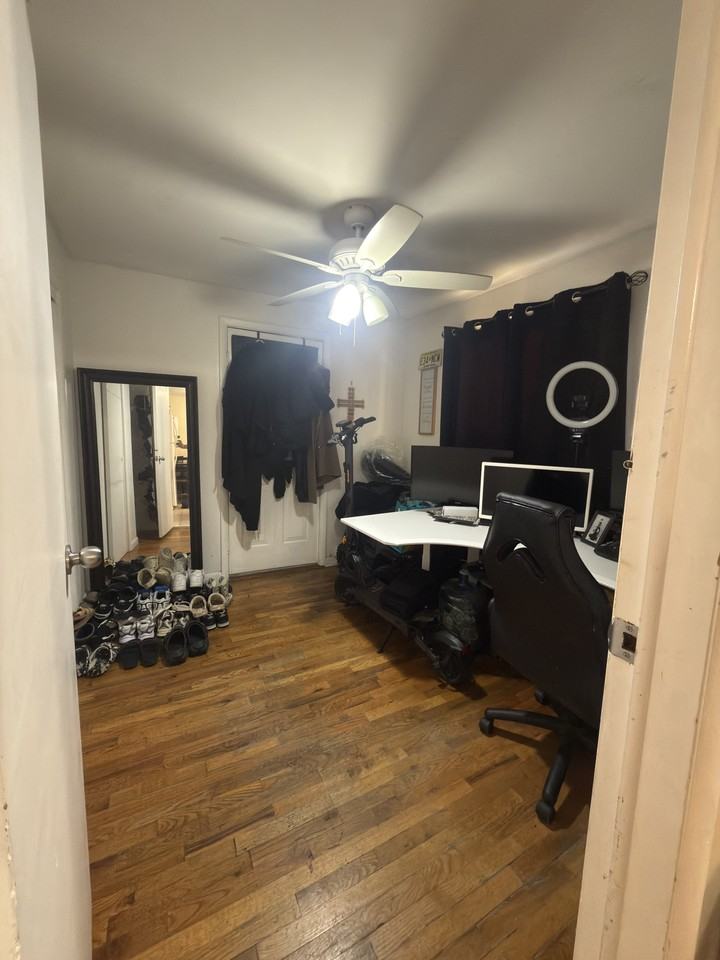 280 W Grand Ave #2 - Photo 4 of 11
