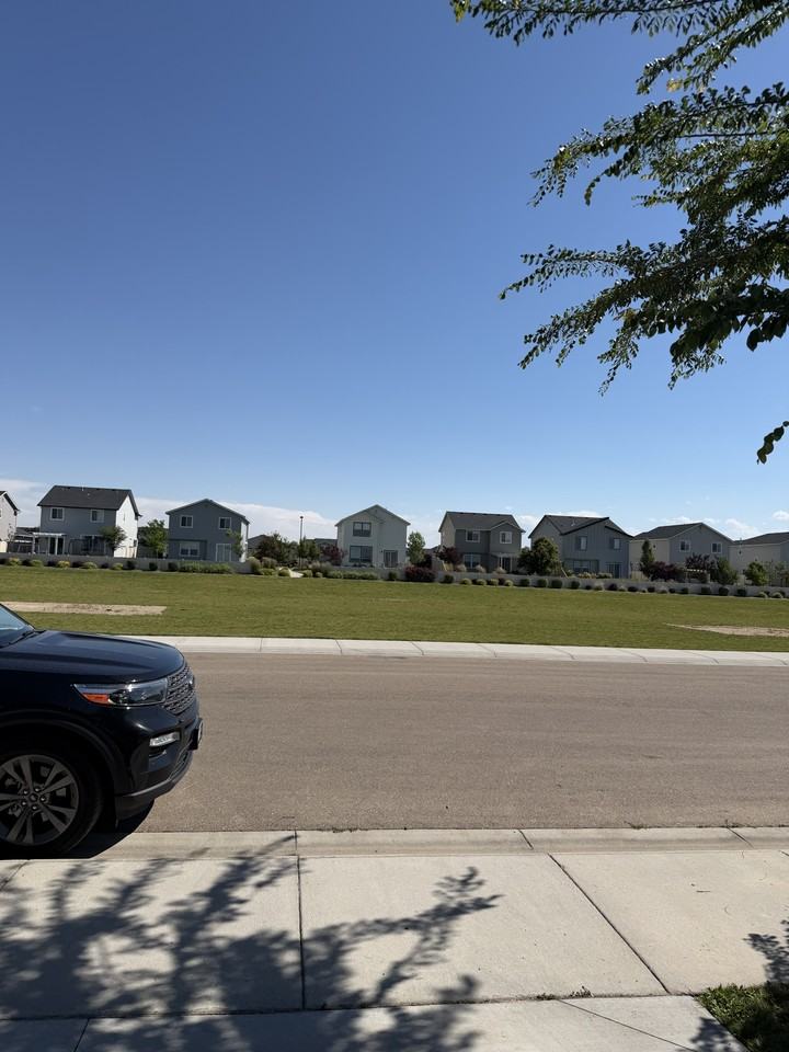 3448 W Commemoration Ave #NA - Photo 4 of 25