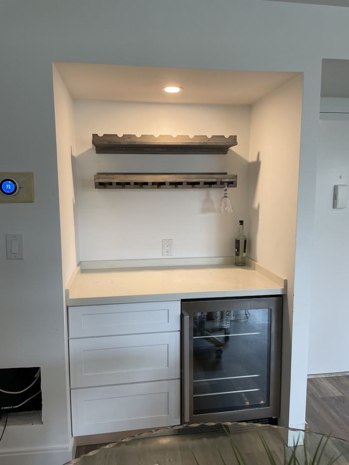 1238 Hillsboro Mile #204 - Photo 7 of 11