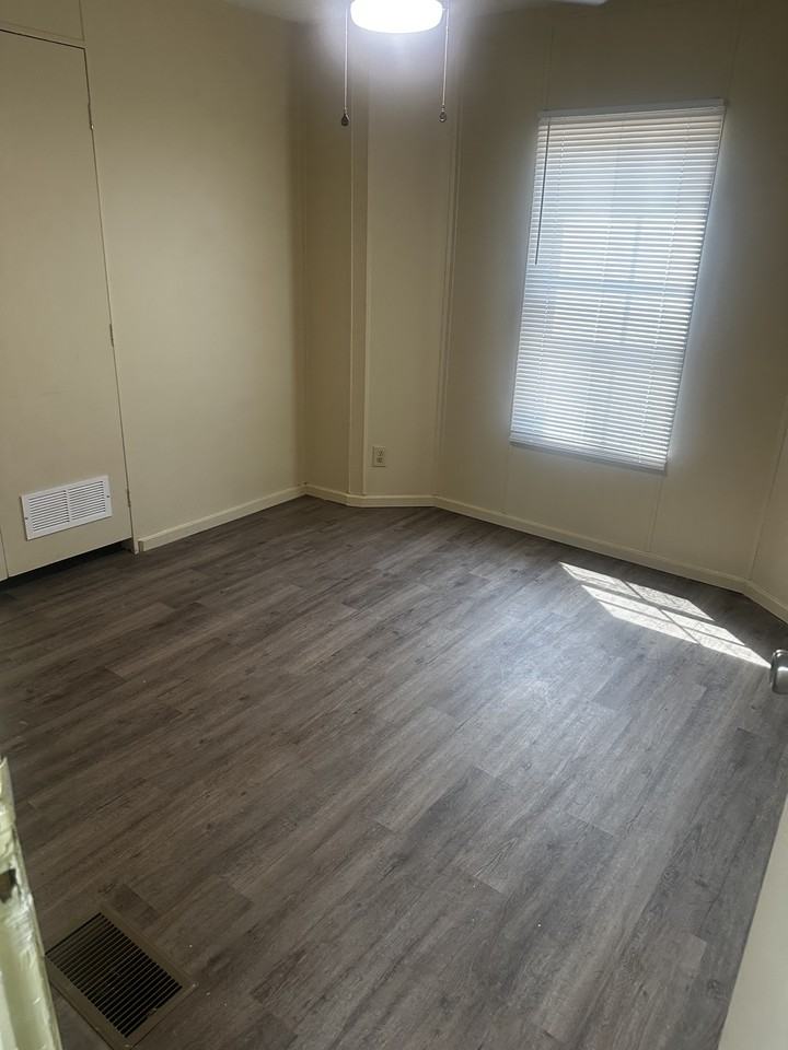 127 Mallard Pointe Rd #NA - Photo 2 of 5
