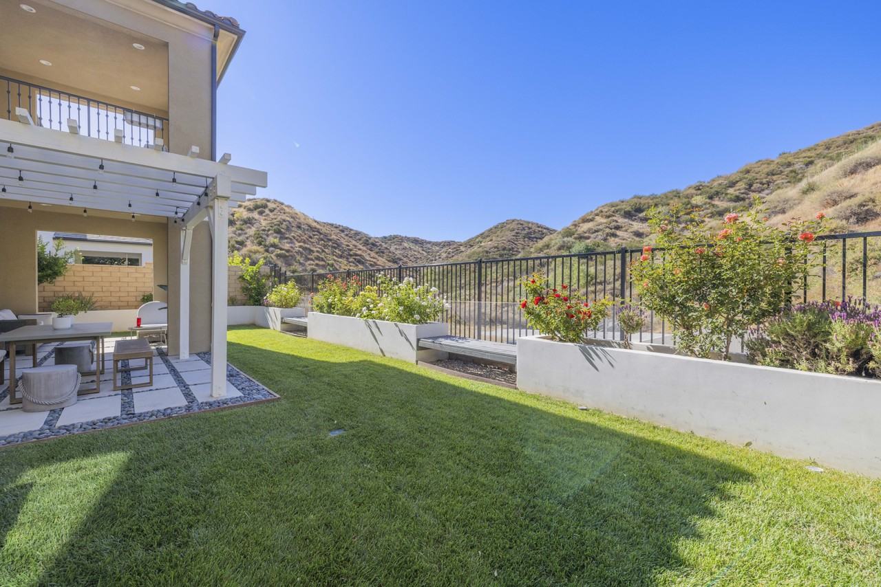 19212 Blackthorn Dr #NA - Photo 2 of 50