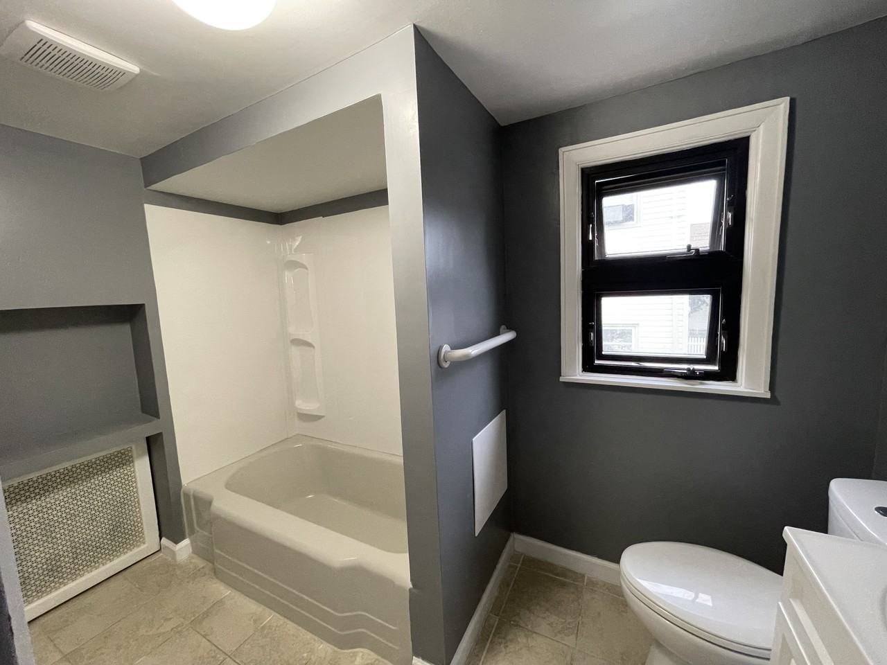 61 Garfield Ave #2 - Photo 3 of 10