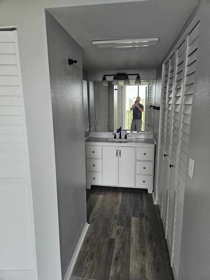 800 Cove Cay Dr #7C - Photo 6 of 18