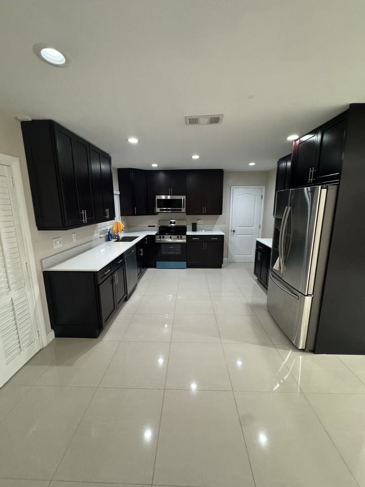 4308 Harrison St #NA - Photo 2 of 18