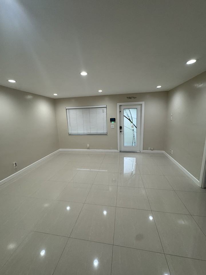 4308 Harrison St #NA - Photo 4 of 18