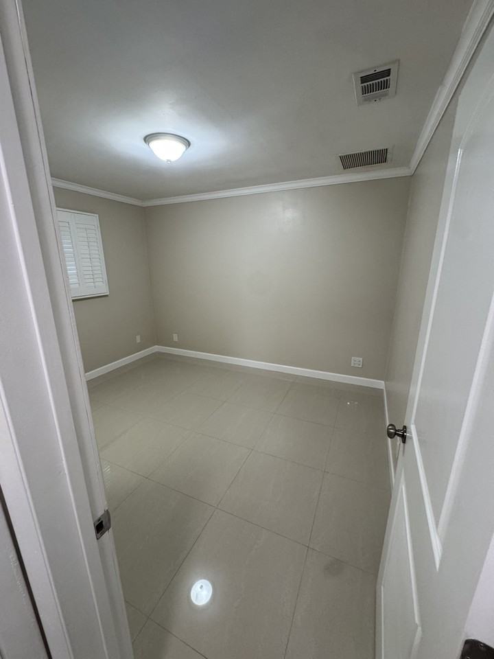 4308 Harrison St #NA - Photo 7 of 18