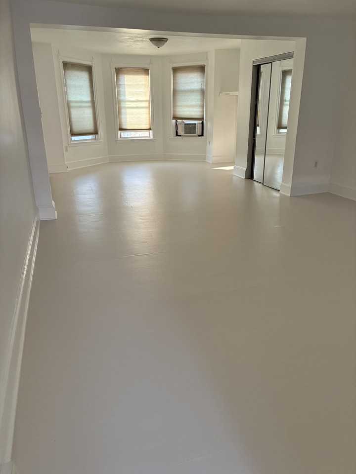 835 N Union St #B - Photo 2 of 11