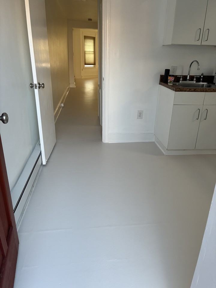 835 N Union St #B - Photo 6 of 11