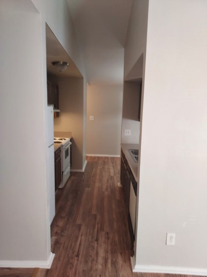 7836 Ivy Hollow Dr #NA - Photo 5 of 15