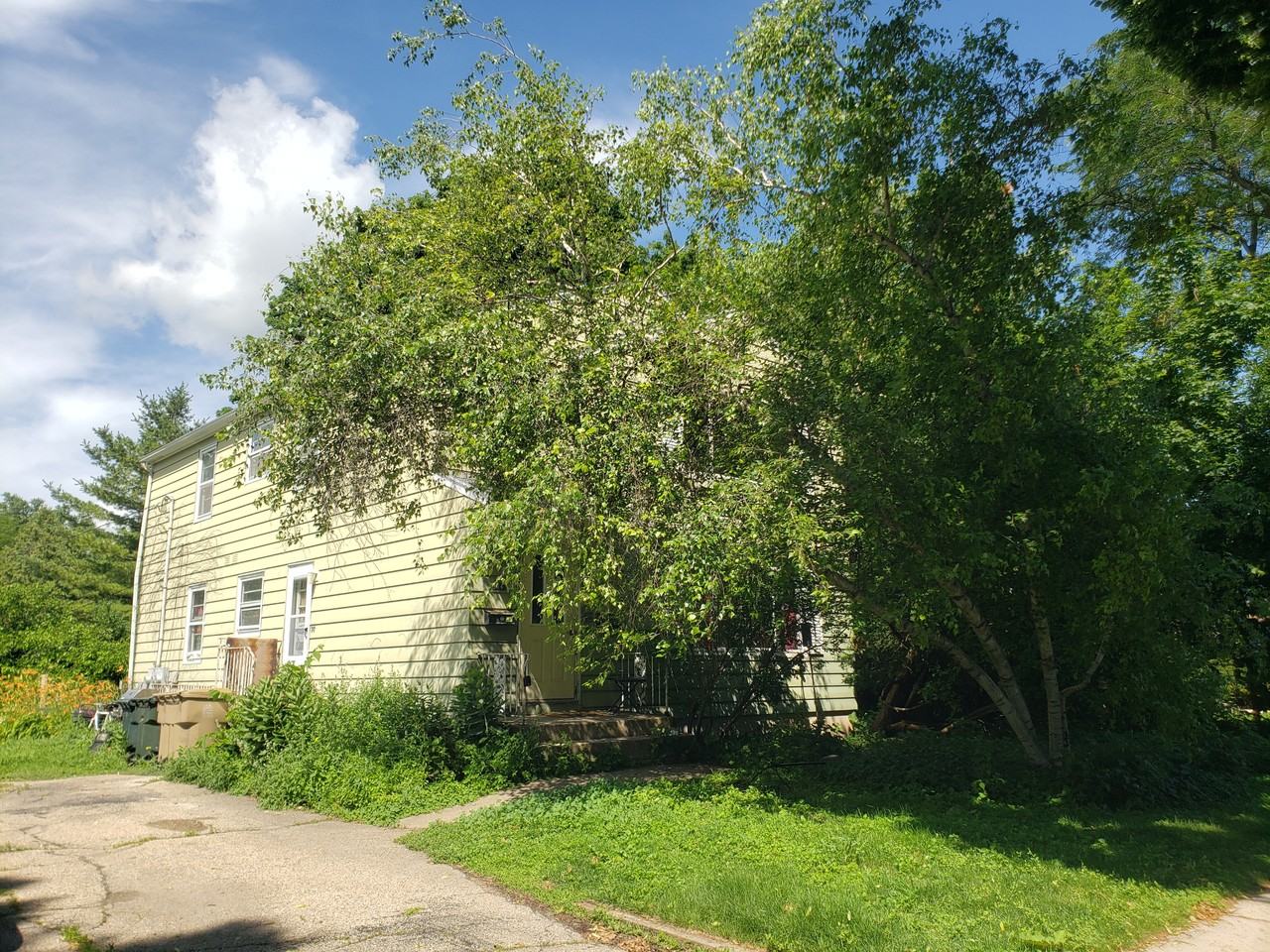 914 High St #2