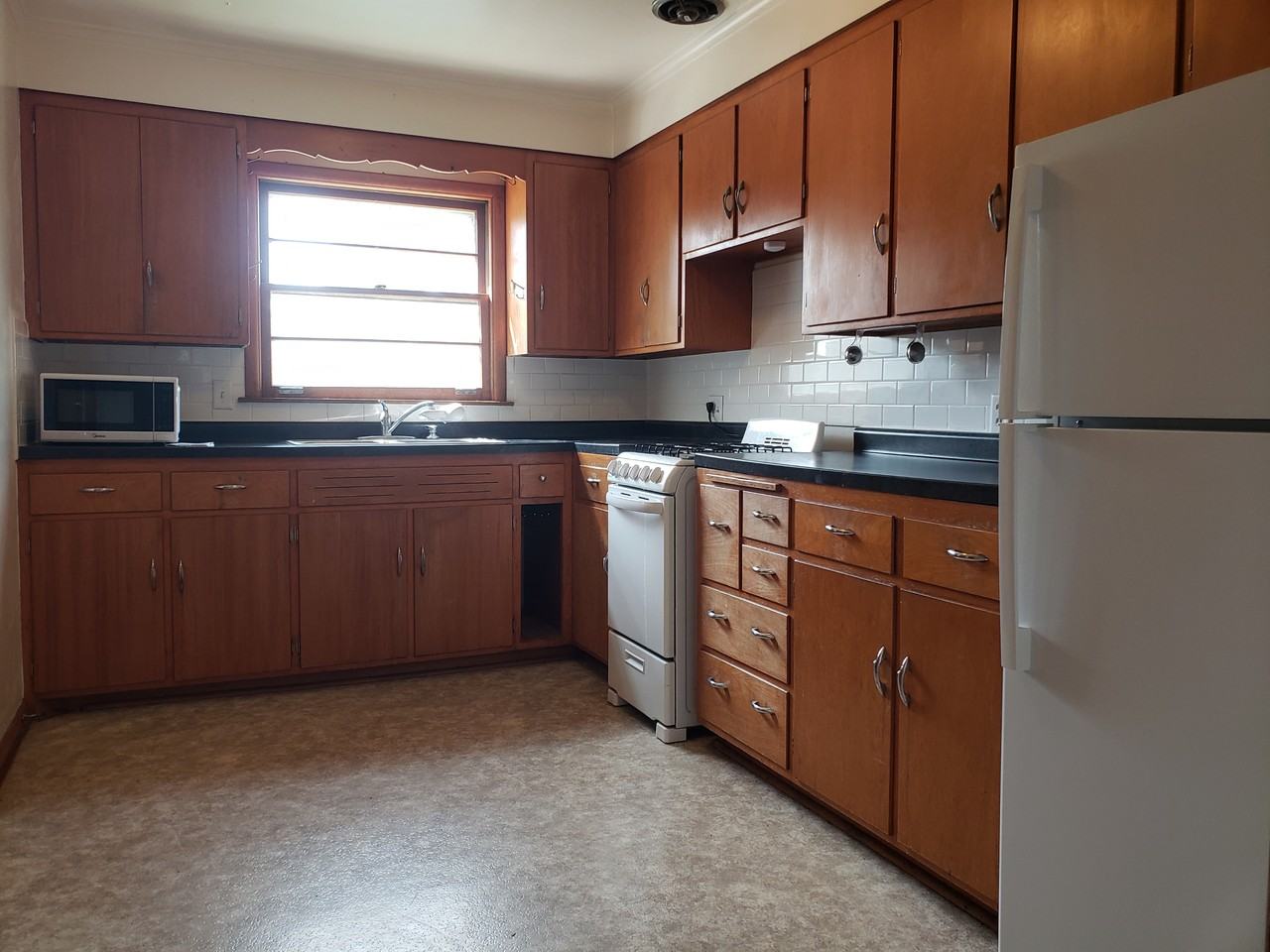 914 High St #2 - Photo 5 of 14