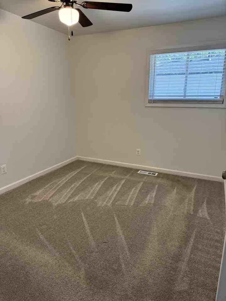 380 Jeffery Ct #NA - Photo 5 of 17