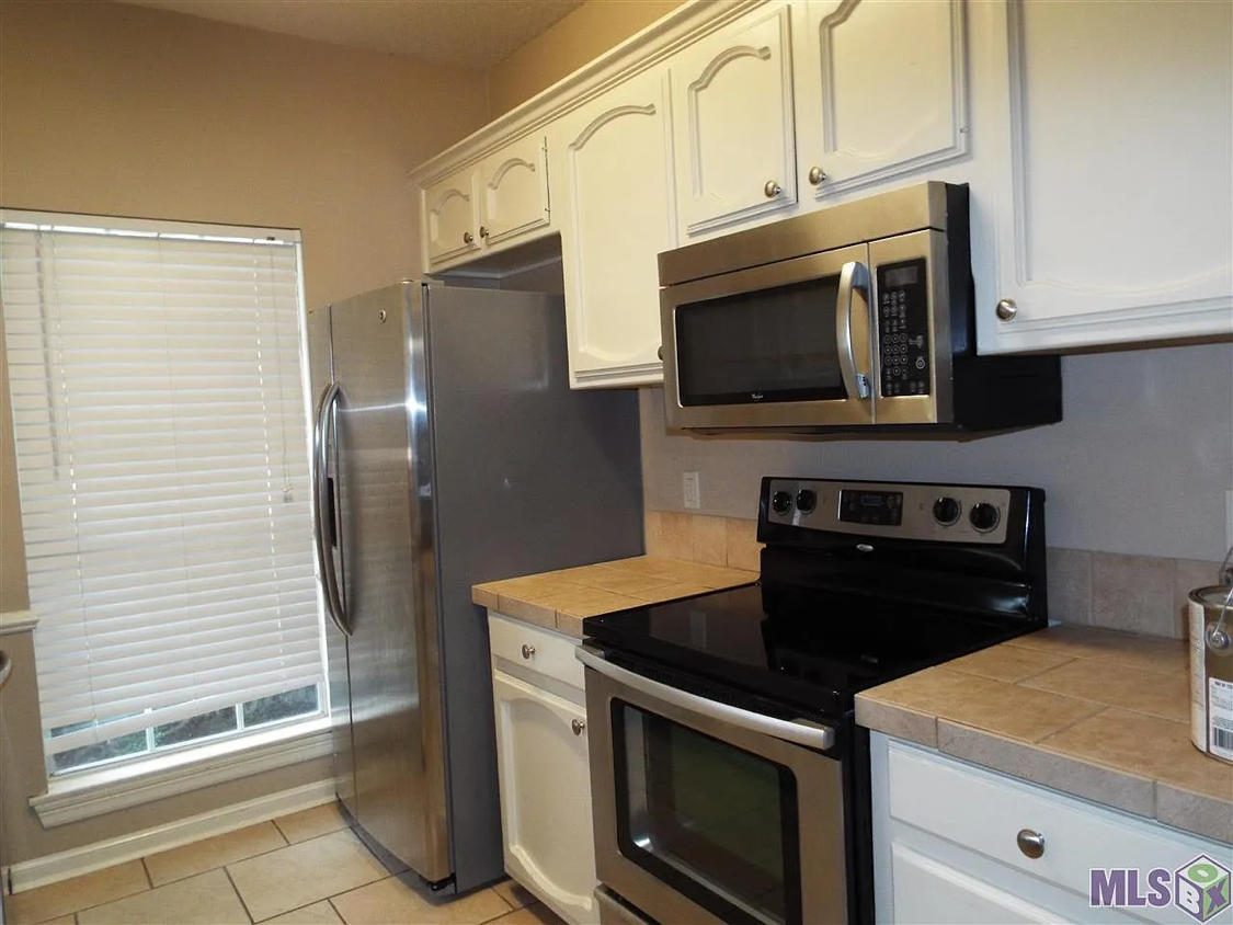 3353 White Oak St #NA - Photo 3 of 9