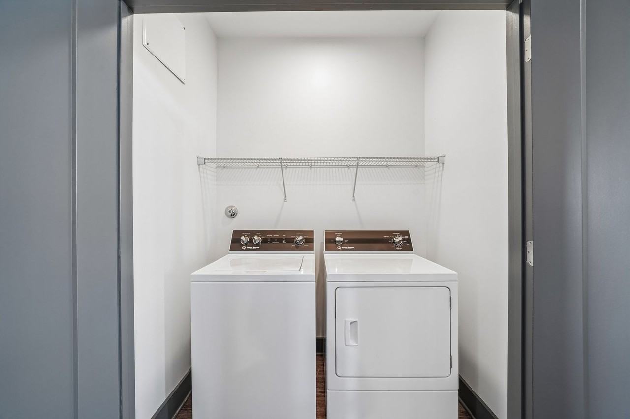 St. Thomas Flats - Photo 6 of 21