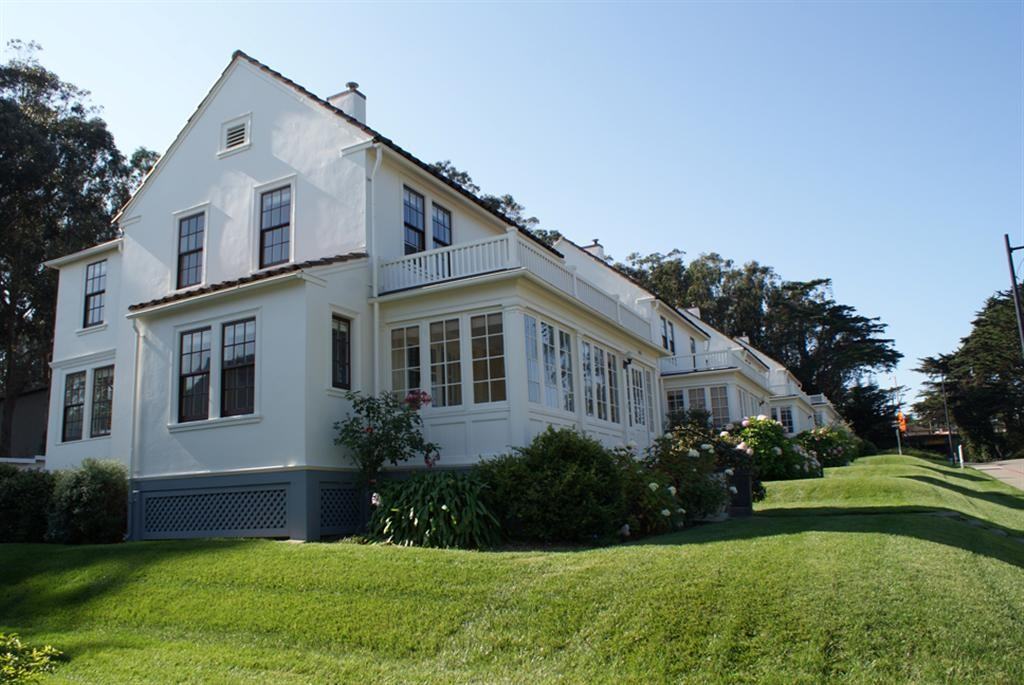 961 Lincoln Boulevard - Photo 2 of 17