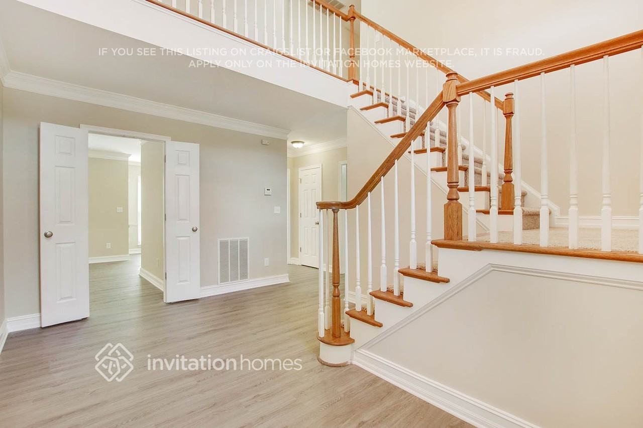 2234 Saluda Ln Nw - Photo 2 of 23