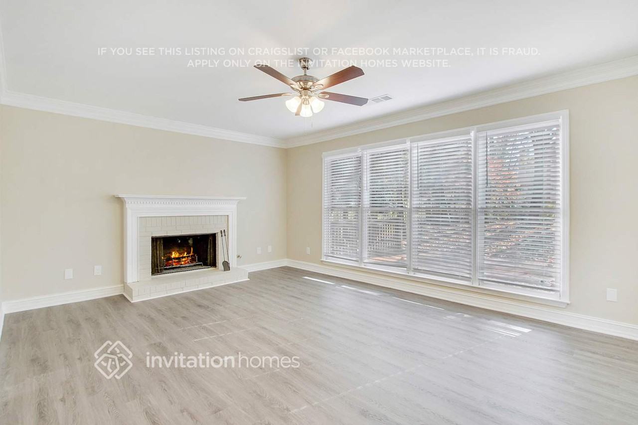 2234 Saluda Ln Nw - Photo 4 of 23