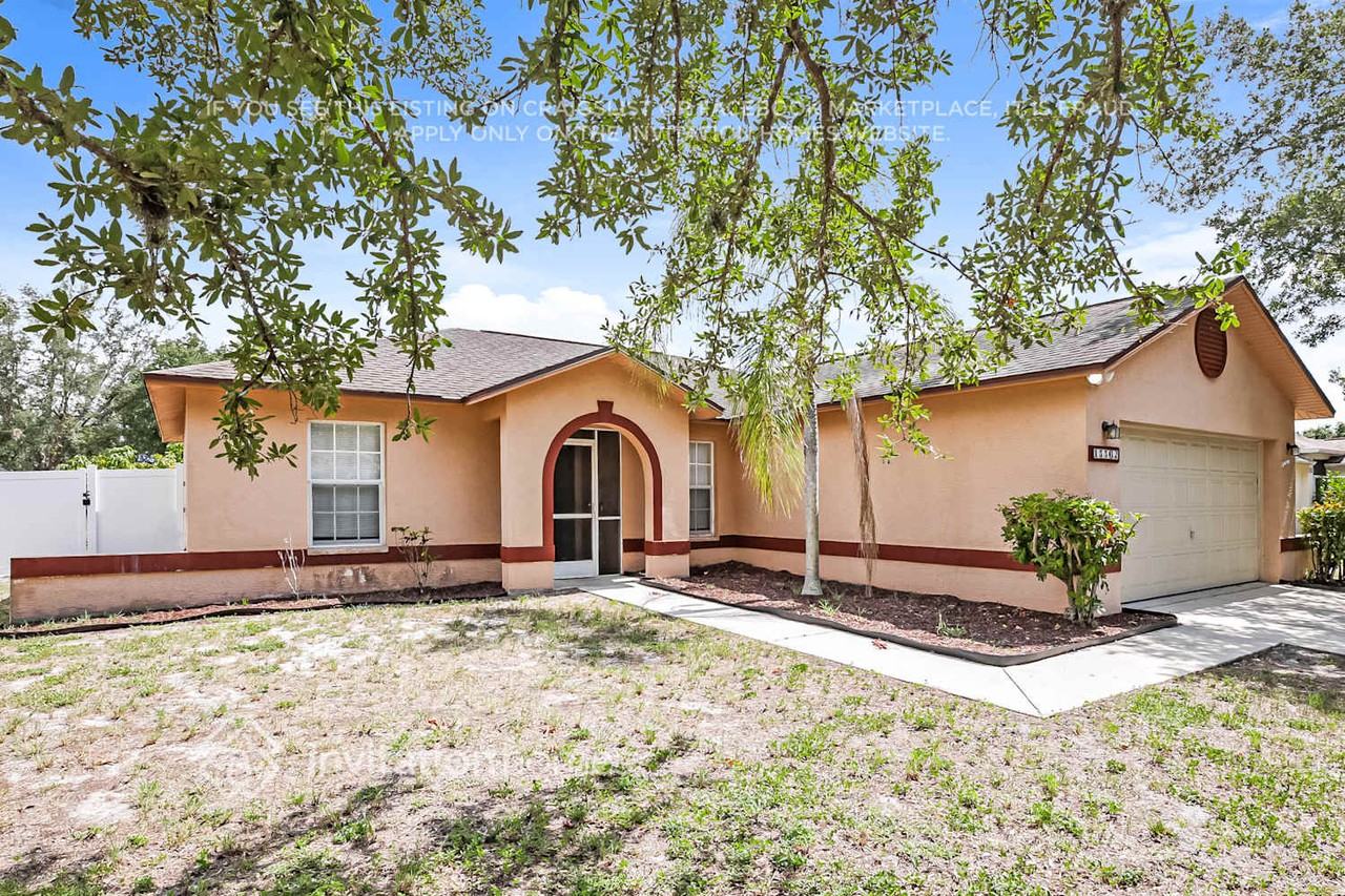 15562 Horseshoe Ln - Photo 3 of 17